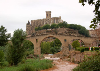 Старый мост Манресы – фотографии Испании