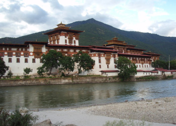 Пунакха-дзонг (Punakha Dzong) – фотографии Бутана