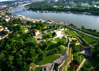 Вид с самолёта на Белградскую крепость – фотографии Сербии