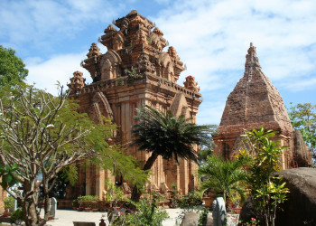 Башни Понагар в Нячанге, Вьетнам – фотографии Вьетнама
