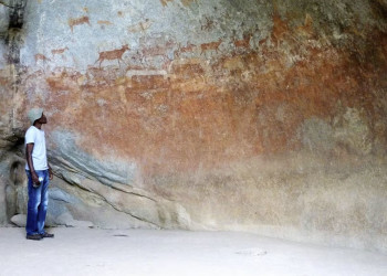 В пещерах Матобо сохранились древние наскальные изображения – фотографии Зимбабве