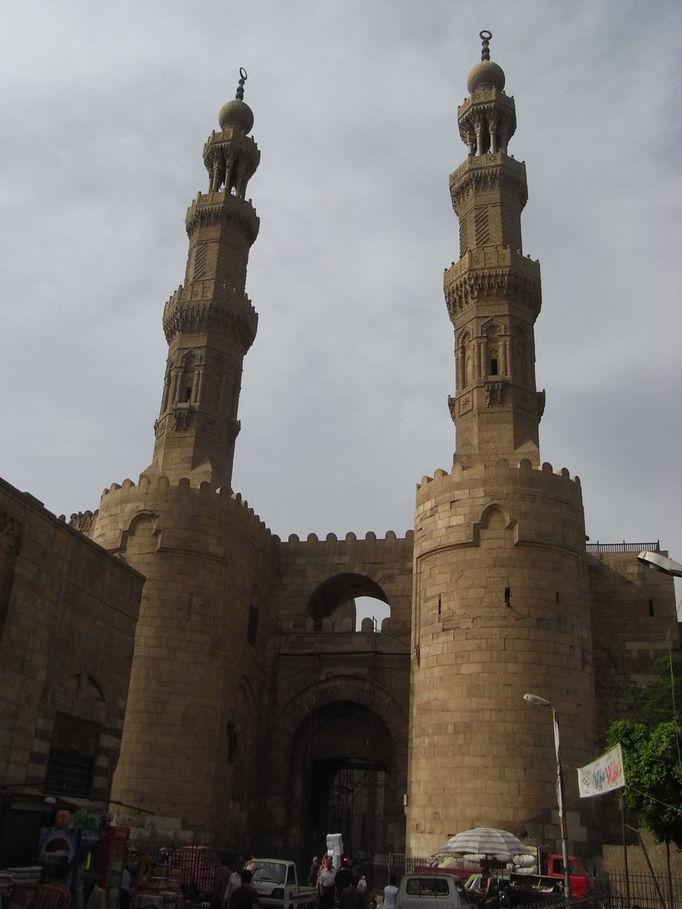 Ворота Баб Зувейла (Bab Zuweila) – фотографии Египта