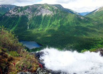 Кинзелюкский водопад Восточных Саян России – фотографии России