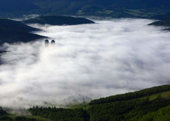 Живописное место терраса Ункай на острове Хоккайдо в Японии – фотографии Японии