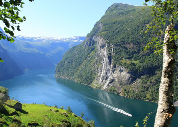 Фьорды Норвегии, знаменитый водопад "Семь сестёр" – фотографии Норвегии