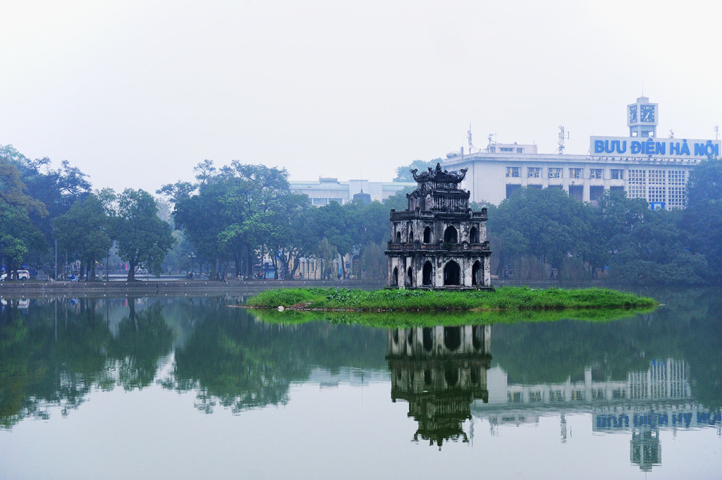 Озеро Хоанкьем – фотографии Вьетнама