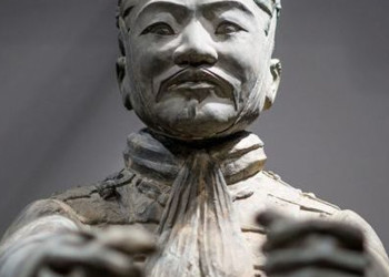 Глиняные солдаты Терракотовой армии (Terracotta Army) рядом с Сиань в Китае – фотографии Китая