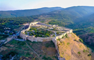 Цитадель Нарын-Кала, вид с самолёта – фотографии России