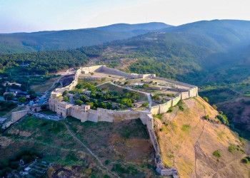 Цитадель Нарын-Кала, вид с самолёта – фотографии России