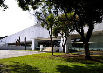 Museu Oscar Niemeyer – фотографии Бразилии