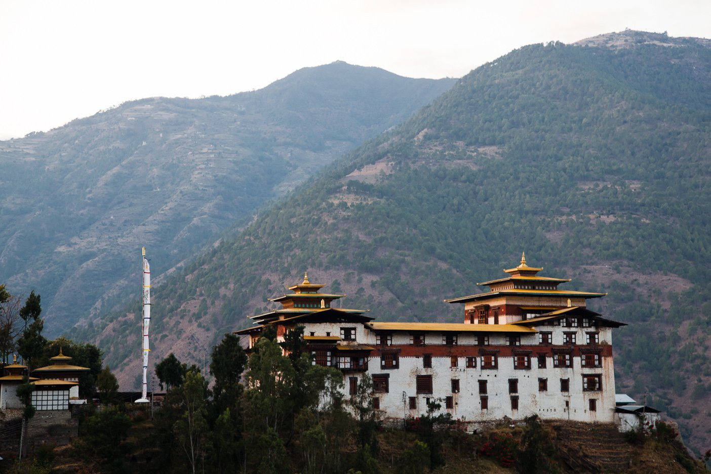 Трашиганг-дзонг (Trashigang Dzong) – фотографии Бутана