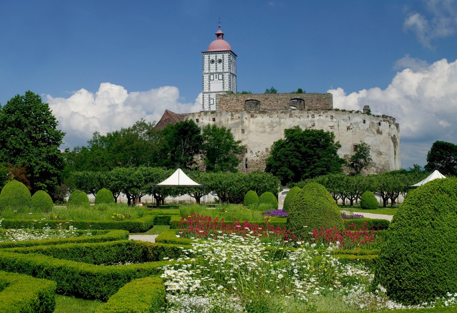 Замок Шаллабург (Burg Schallaburg) – фотографии Австрии