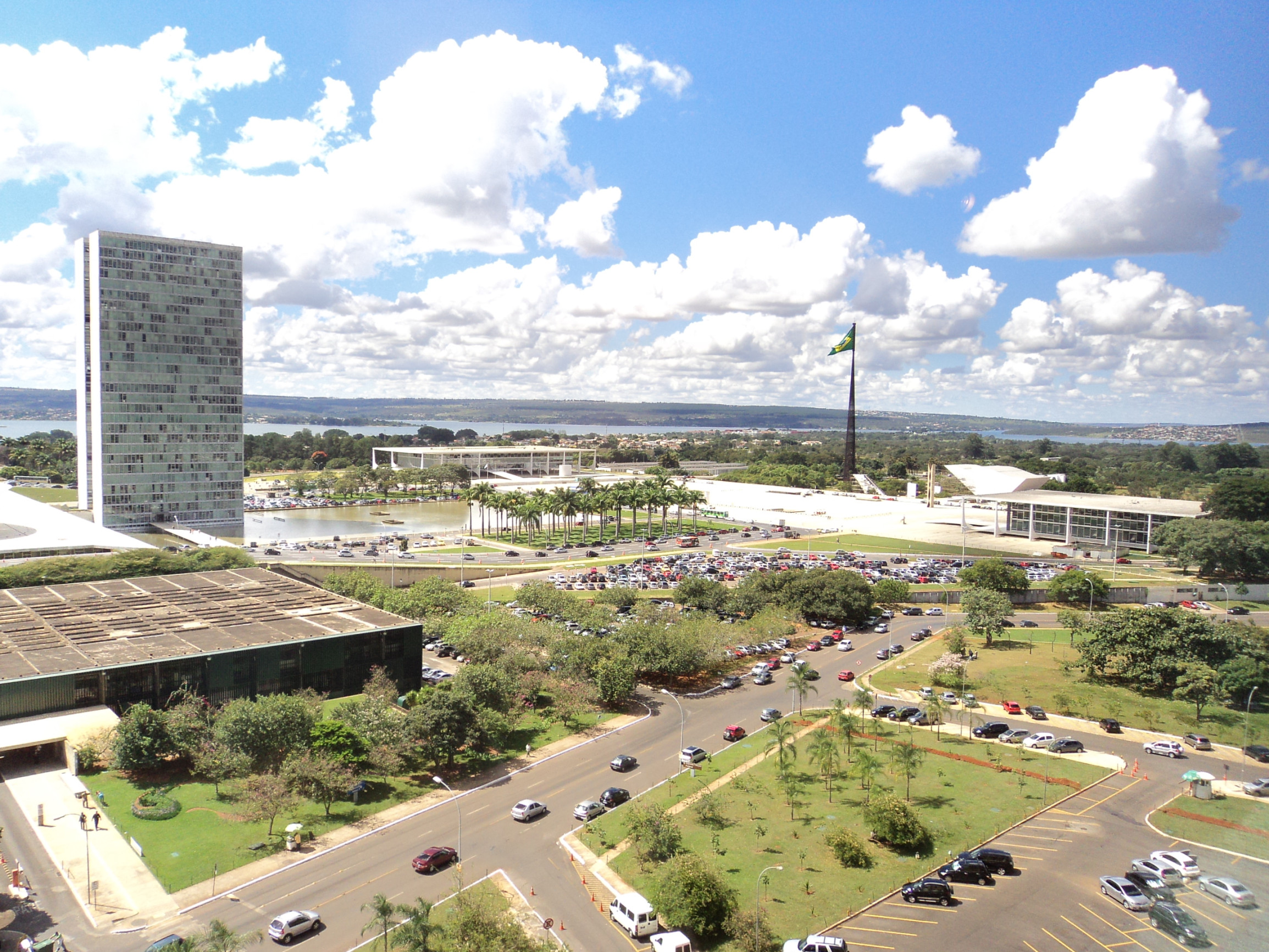 A Praça dos Três Poderes – фотографии Бразилии