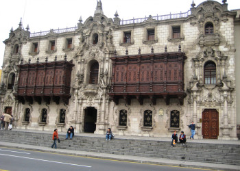 Дворец Архиепископа (Palacio Arzobispal) – фотографии Перу