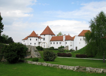 Стари Град (Stari grad) в Вараждине, Хорватия – фотографии Хорватии