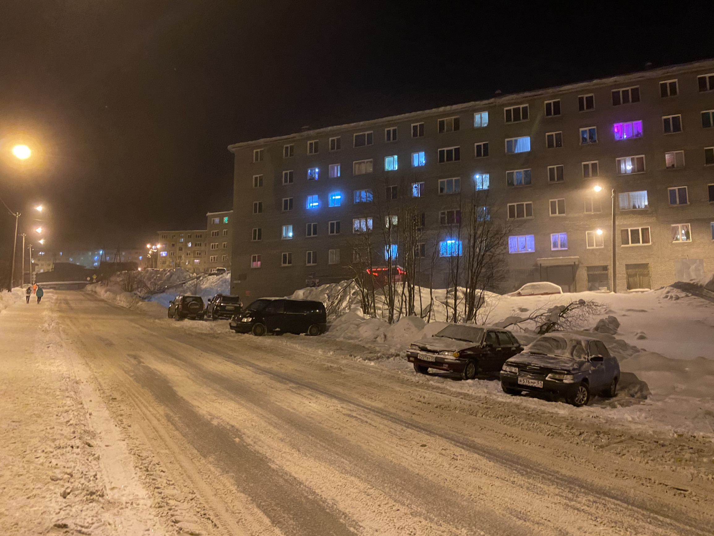 Дома на улицы Шилейко в Кировске – фотографии России
