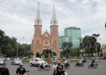 Собор Нотр-Дам в городе Хошимин – фотографии Вьетнама