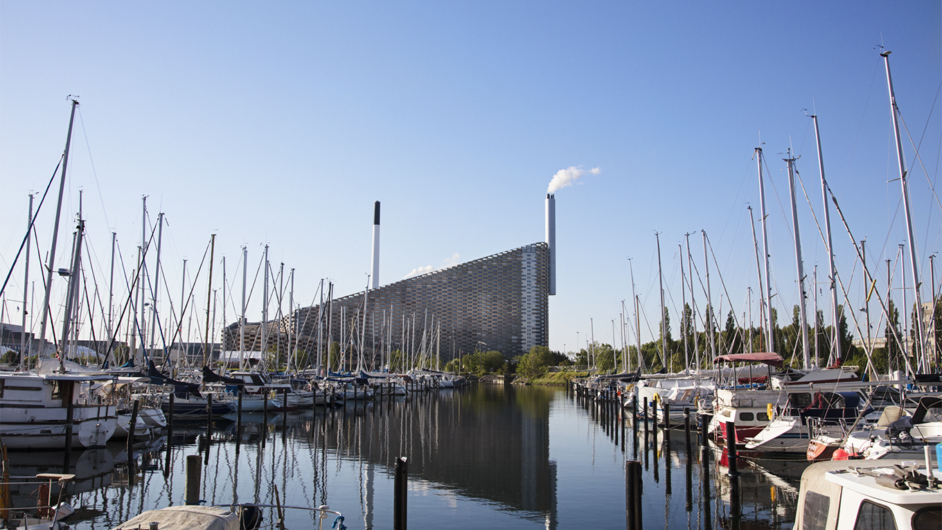 Мусоросжигательный завод в Копенгагене, Дания – фотографии Дании