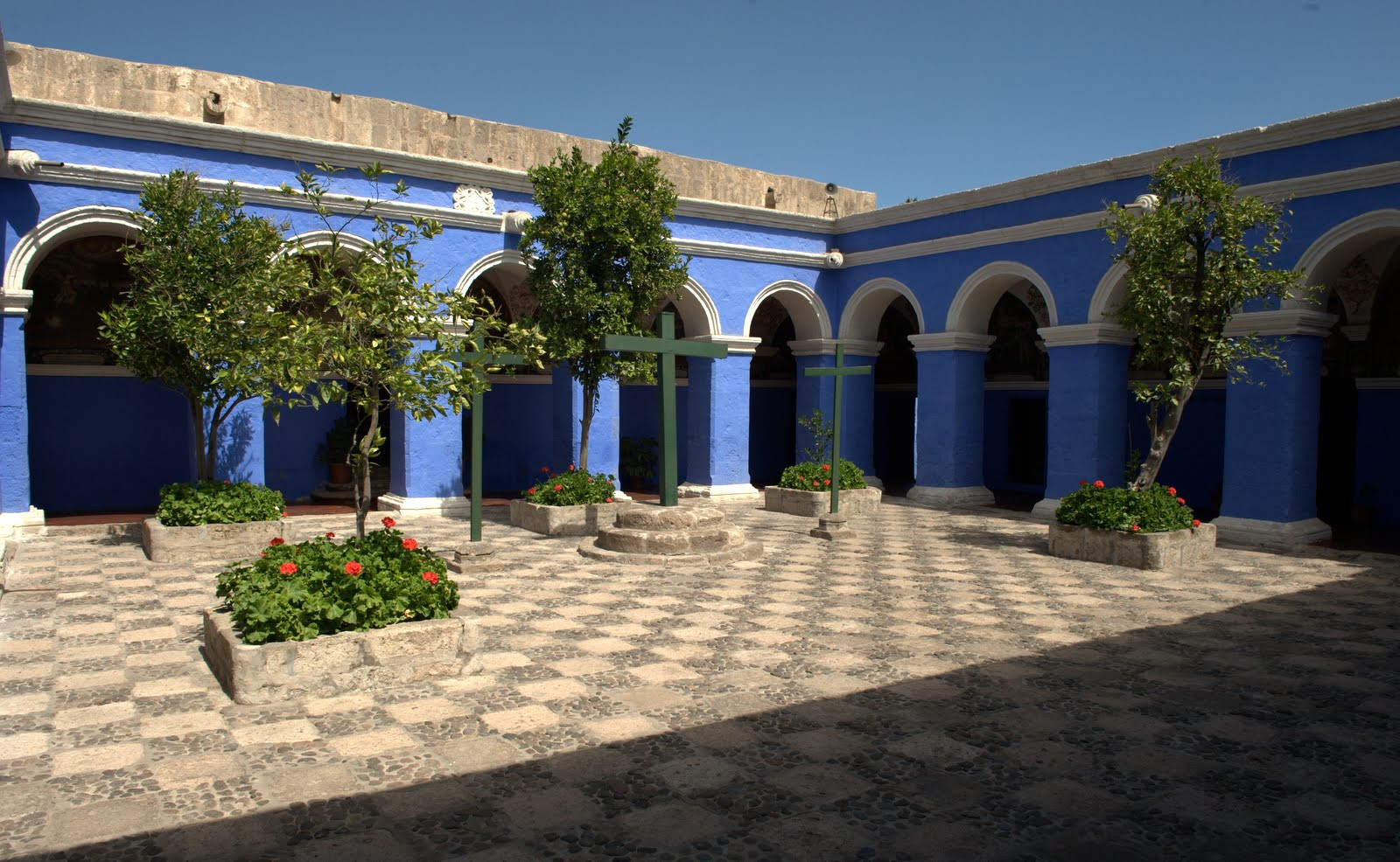 Монастырь Санта-Каталина (Monasterio de Santa Catalina de Siena) – фотографии Перу