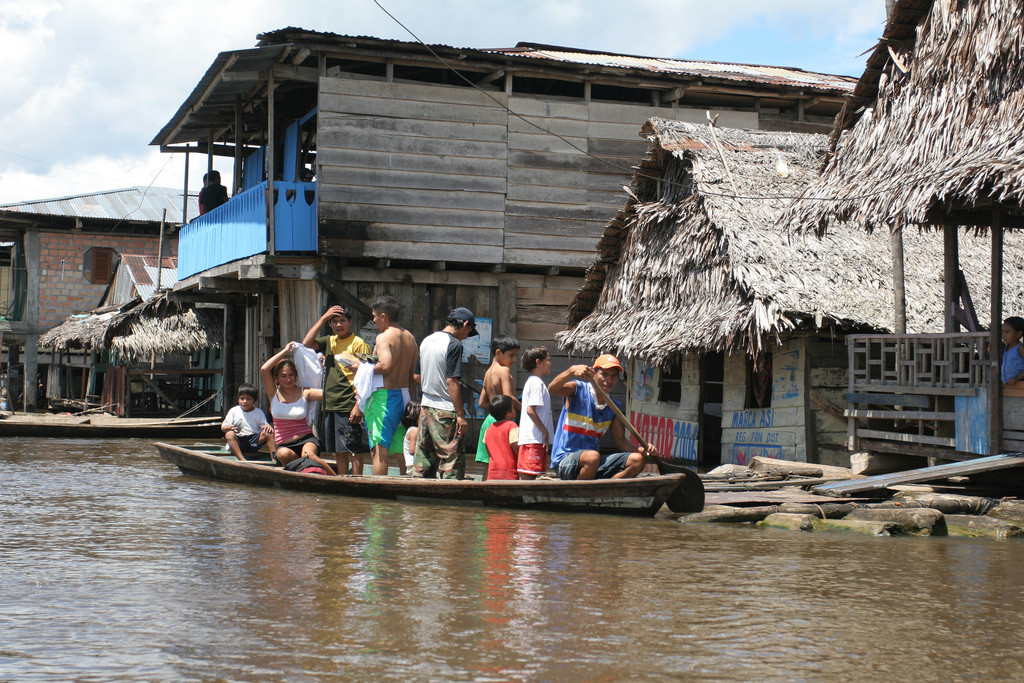 Деревня на воде в сезон дождей, Белен – район Икитоса, Перу – фотографии Перу