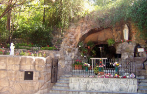 Грот Лурдес-де-Альта-Грасия. Аргентина. – фотографии Аргентины