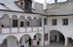 Готический стиль замка Орта. Гмунден. Австрия – фотографии Австрии