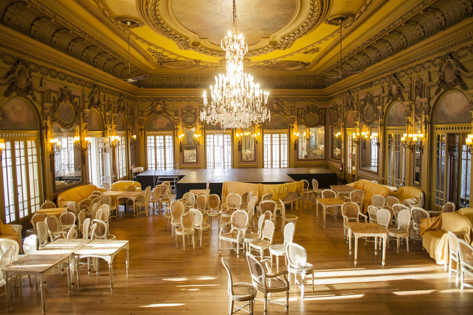 Знаменитый ресторан Casa do Alentejo, Лиссабон, Португалия – фотографии Португалии