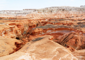 Чудо света каньон Янги-Кала рядом с Туркменбашы, Туркменистан – фотографии Туркменистана