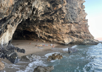 Пещера Yanışlı Beach Cave в провинции Мерсин – фотографии Турции