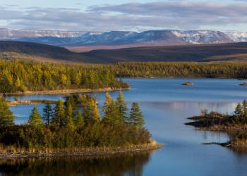 Величественное плато Путорана в горном регионе Норильска – фотографии России