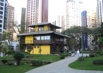 Японская площадь в Курибите – фотографии Бразилии