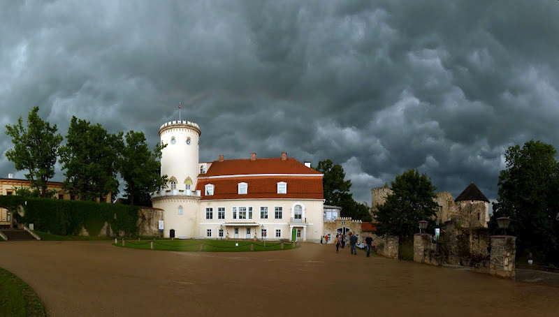 Новый замок в Цесисе – фотографии Латвии