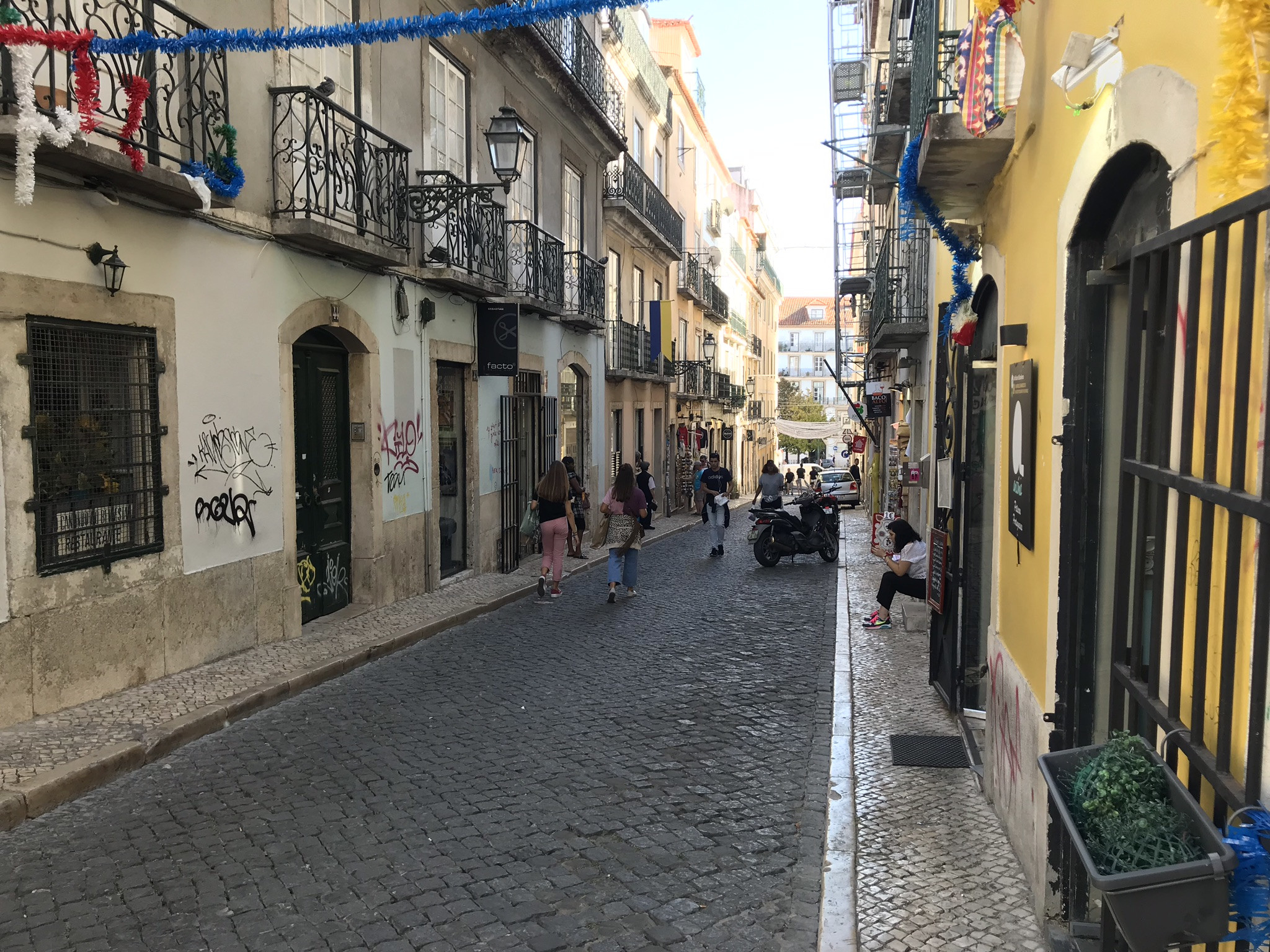 Прогулка по исторической части Лиссабона, Португалия – фотографии Португалии