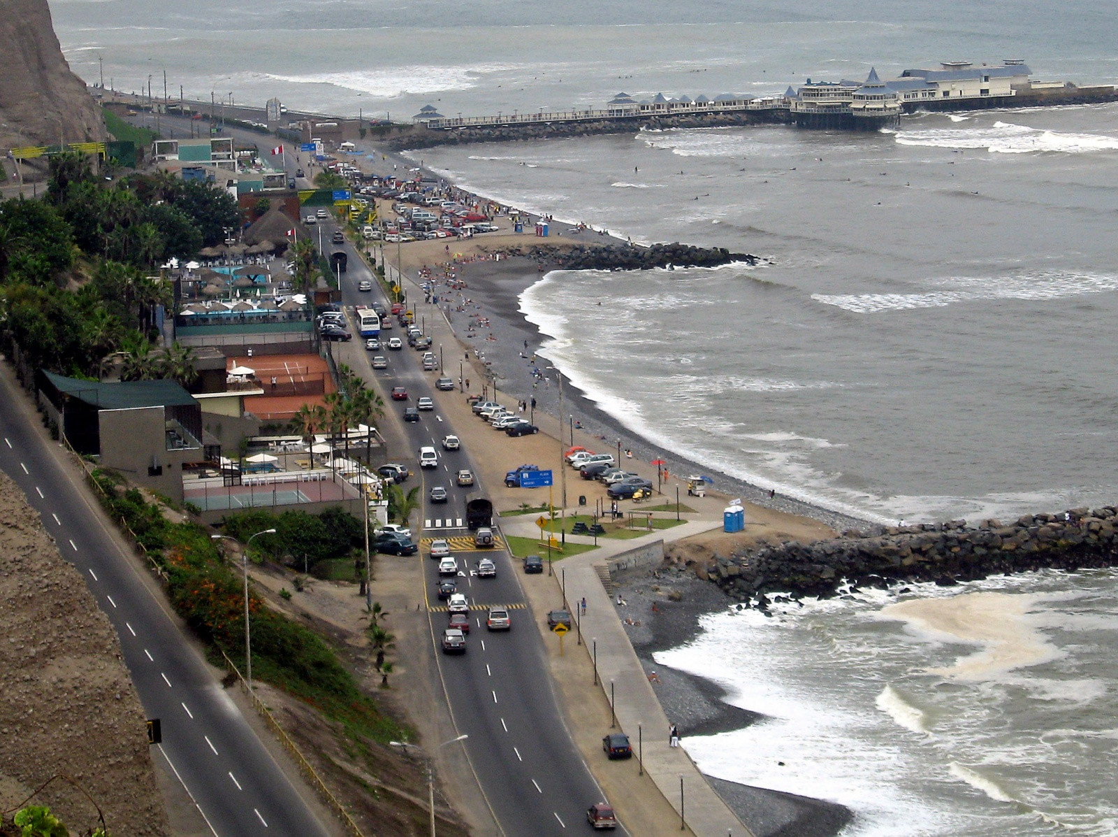 Район Мирафлорес (Miraflores) в Лиме – фотографии Перу