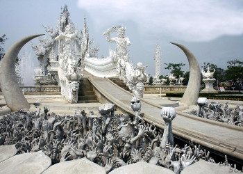 Храмовый комплекс Белый храм (White Temple) – фотографии Таиланда