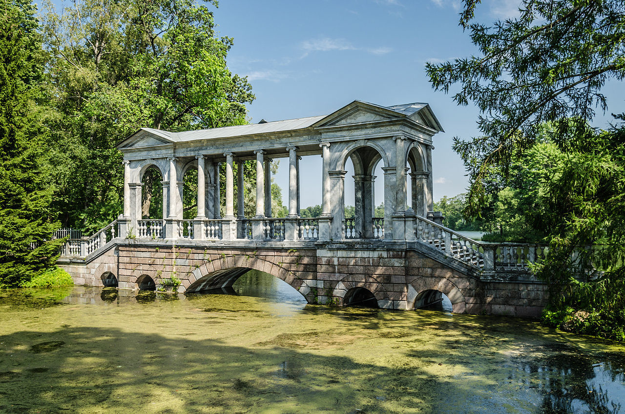 Дворцовый ансамбль 18 века Царское Село (Tsarskoye Selo), Санкт-Петербург – фотографии России