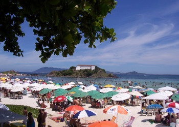 Пляж Прайя-ду-Форте в Кабу-Фриу, Бразилия – фотографии Бразилии