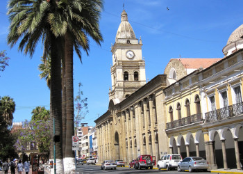 Кафедральный собор (Catedral de Cochabamba) в Кочабамбе – фотографии Боливии