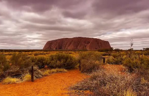 Захватывающее видео горы Улуру в Австралии – видео Австралии