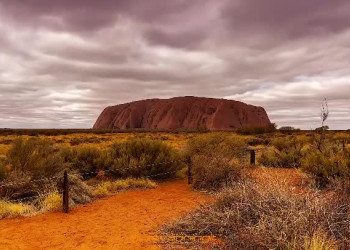Захватывающее видео горы Улуру в Австралии – видео Австралии