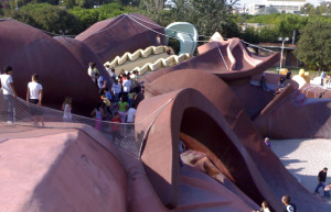 Символичный городской парк Гулливер (Parque Gulliver) в Испании – фотографии Испании