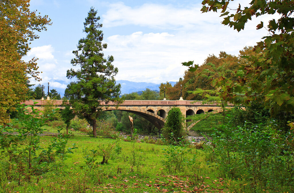 Автомобильный мост. Ткуарчал. Абхазия – фотографии Абхазии