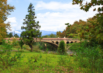 Автомобильный мост. Ткуарчал. Абхазия – фотографии Абхазии