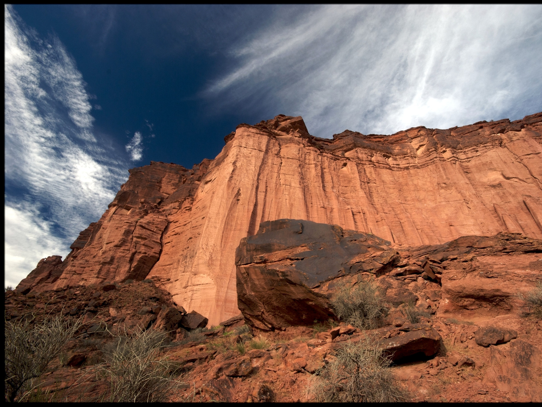Небо над песчаными горами. Талампайя. Аргентина – фотографии Аргентины