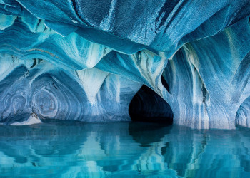Мраморные пещеры Патагонии (Capilla de Mármol) в Пуэрто Рио Транкило, Чили – фотографии Чили
