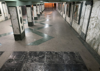 Подземный переход возле кукольного театра в городе Баку, Азербайджан – фотографии Азербайджана