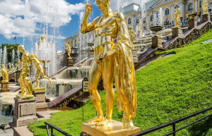 Большой Петергофский дворец Монплезир (Peterhof), Санкт-Петербург, Россия – фотографии России