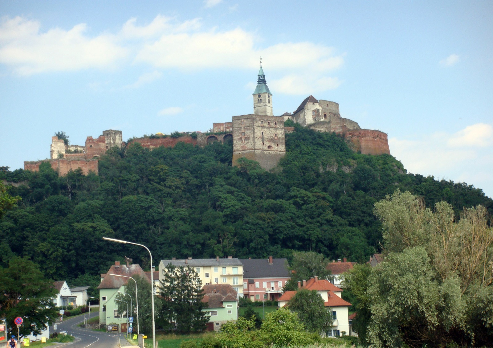 Замок Гюсcинг – фотографии Австрии