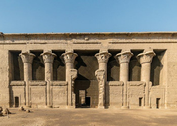 Храм Хнума 2 – фотографии Египта