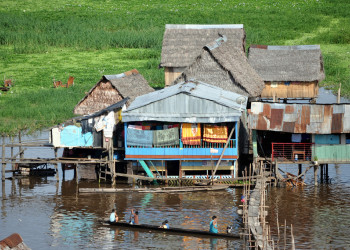 Белен – район Икитоса, похожий на деревню на воде – фотографии Перу